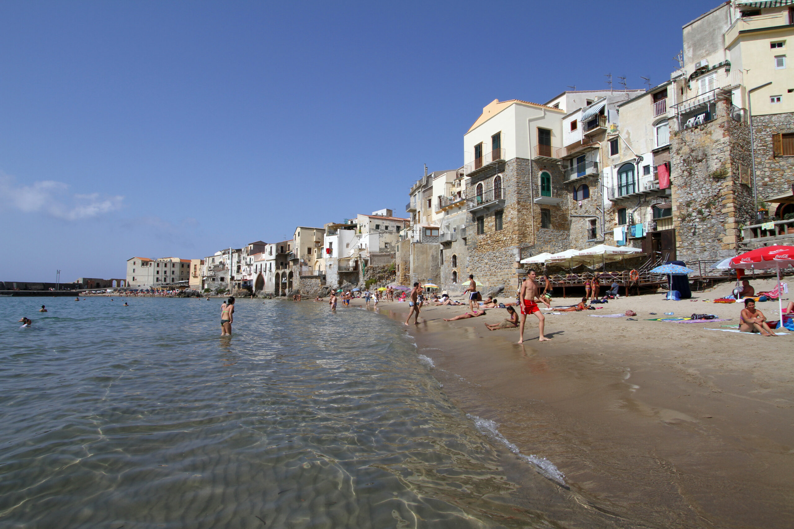 Estate anticipata a Cefalù